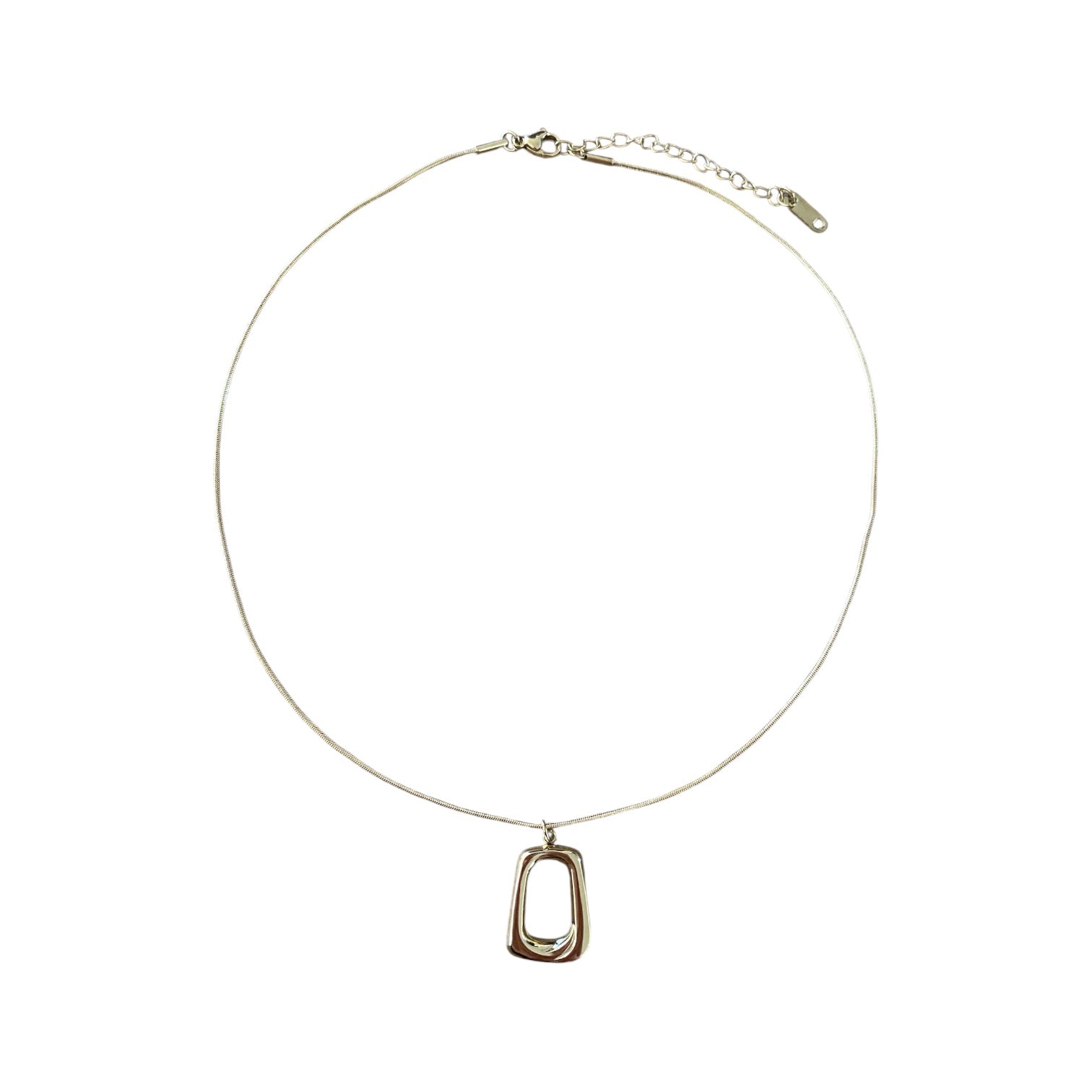 Pia Necklace